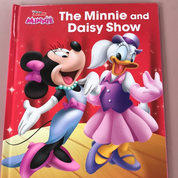 Books- 3 Disney- Cars on the Road, The Minnie & Daisy Show and Fancy Nancy- - Picture 5 of 9